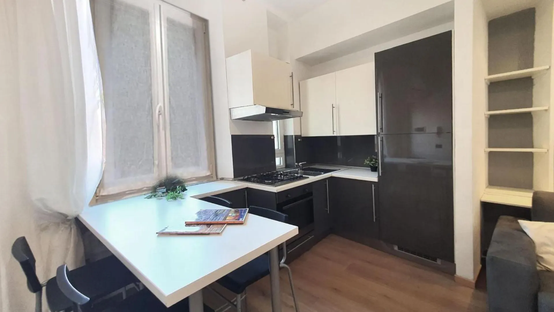 Convenienza E Ottimo Collegamento Coi Mezzi - Imbriani Urban Retreat Apartment Milan